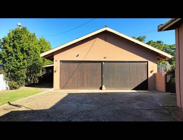 5 BEDROOM HOUSE FOR SALE IN MOSSEL BAY CENTRAL